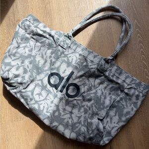 ALO Yoga Gray Tie-Dye Canvas Tote